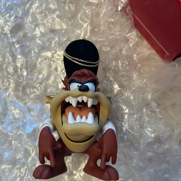 2003 TAZ AS THE NUTCRACKER Looney Tunes-Warner Bros. Hallmark Ornament - Picture 2 of 5